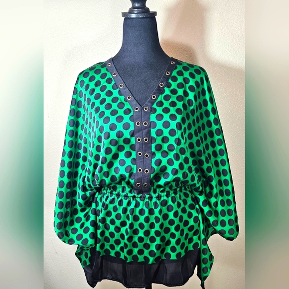 Michael Kors Women's Green & White Polka Dot Bat Wing Blouse - S - Picture 1 of 5